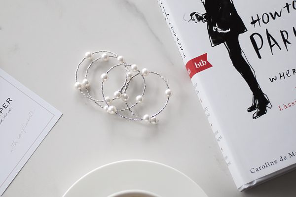 Kette,Buch,Kaffee